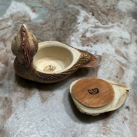 Harmony Kingdom "Keeping Current" Collector Figurine - Picture 7 of 7